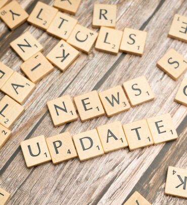 Scrabble mit den Wörtern News & Update